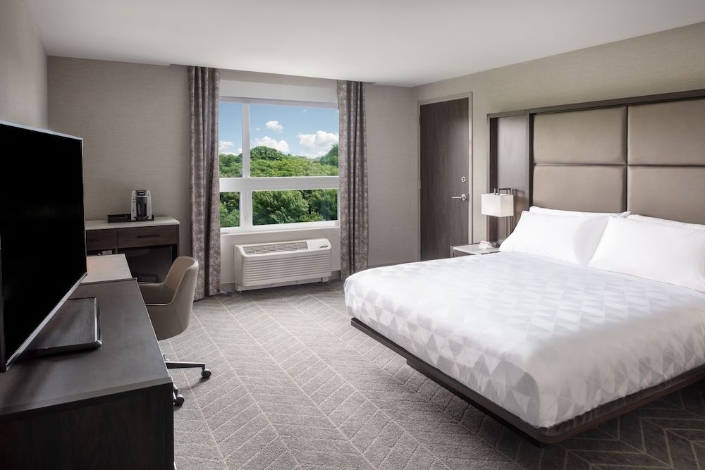 Holiday Inn Boston Logan Airport - Chelsea by IHG 3