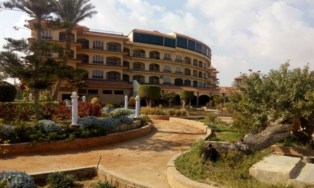 Fayed Armed Forces Hotel -1 estrellas en Fayed