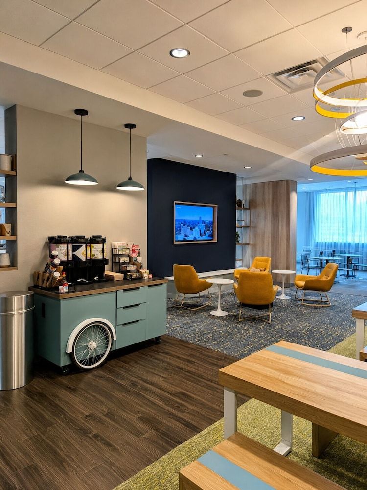 Spark by Hilton Stafford Sugar Land 3