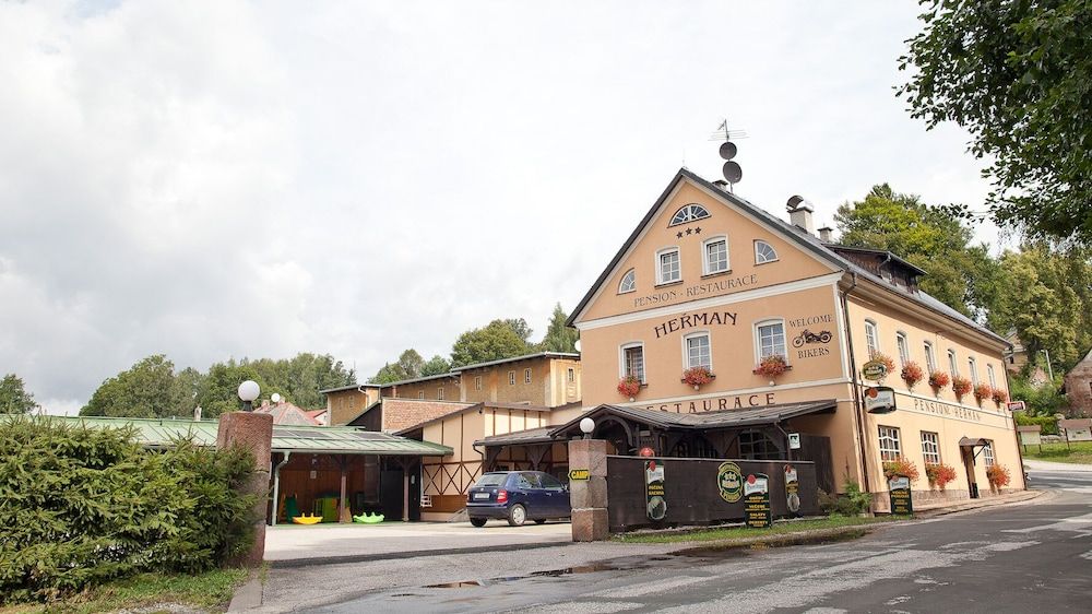 Pension Herman 3 estrellas en Rudník
