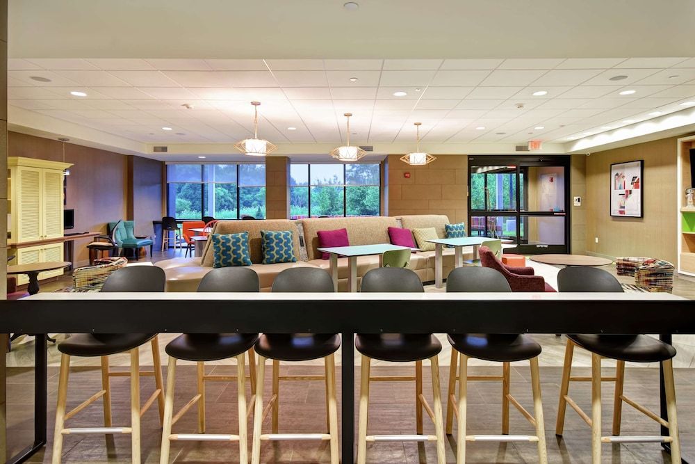 Home2 Suites by Hilton Mechanicsburg 3
