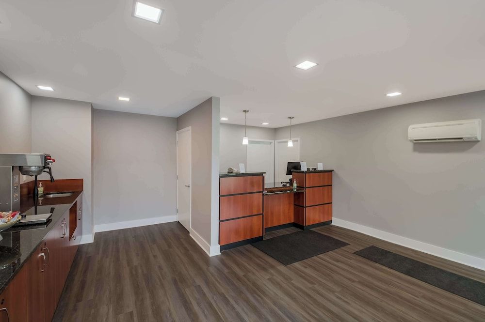 Americas Best Value Inn Farmington 2