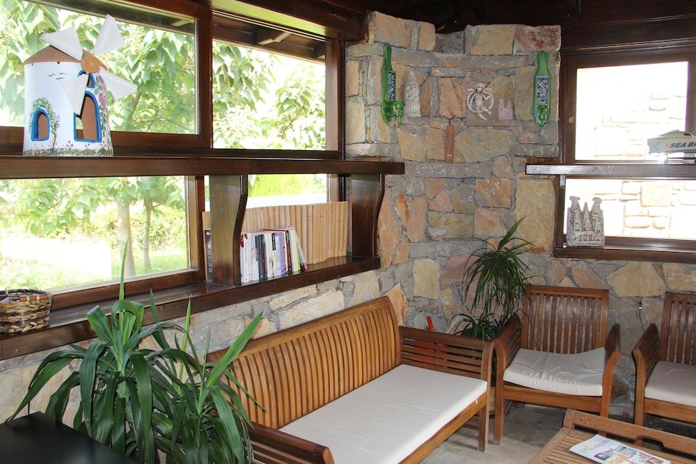 Villanaz Apart Hotel 2