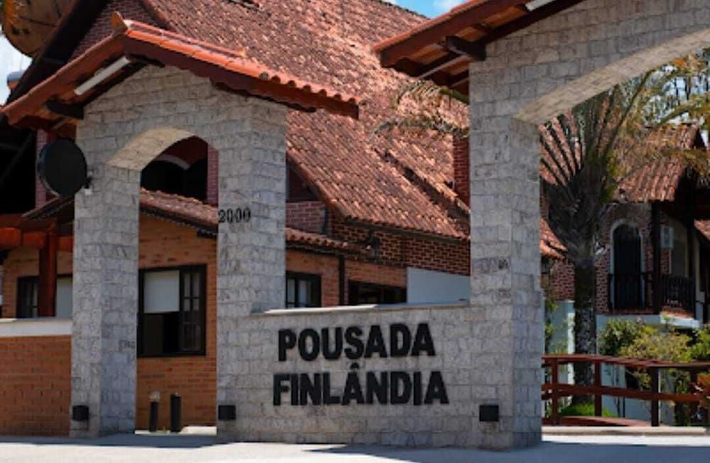POUSADA FINLANDIA -1 estrellas en Penedo