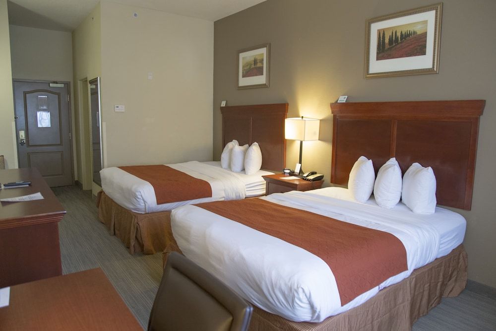 Seffner Inn and Suites 3