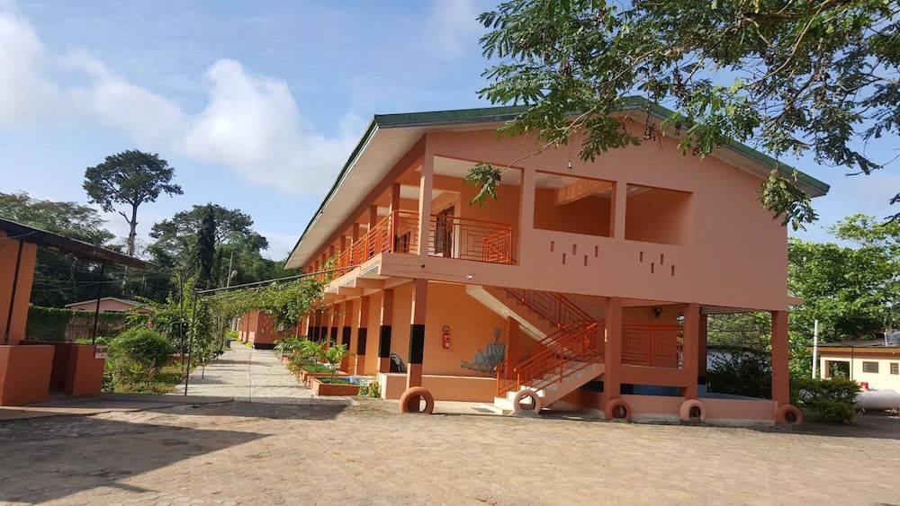 Hans Cottage Botel 1 estrellas en Cape Coast