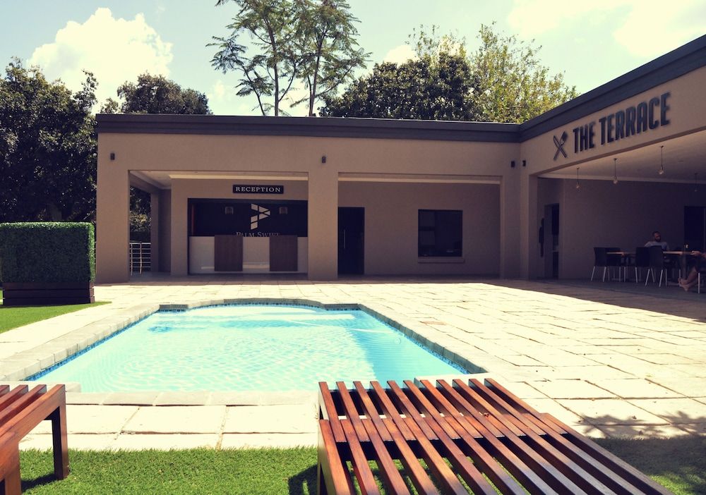 Palm Swift Luxury Accommodation 4 estrellas en Brits
