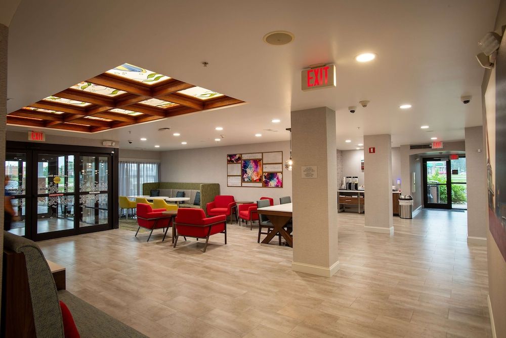 Hampton Inn Seaford 3