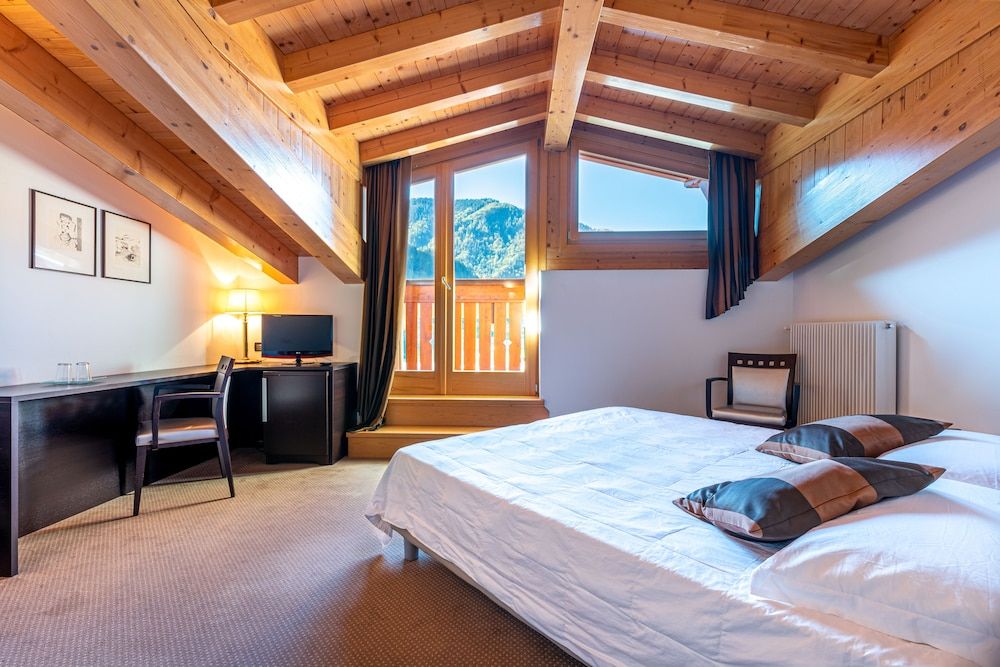 Hotel La Perla 3