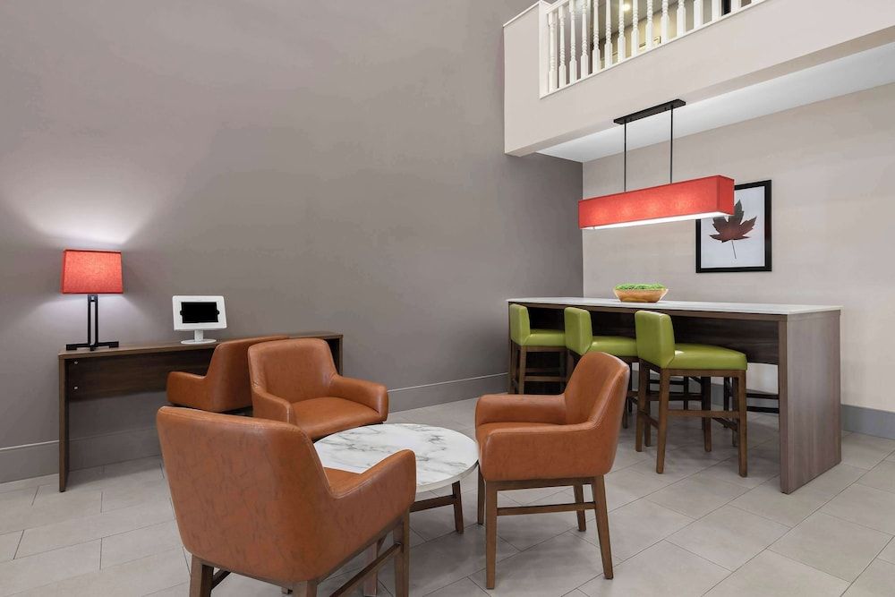 Country Inn & Suites by Radisson, Coon Rapids, MN 2