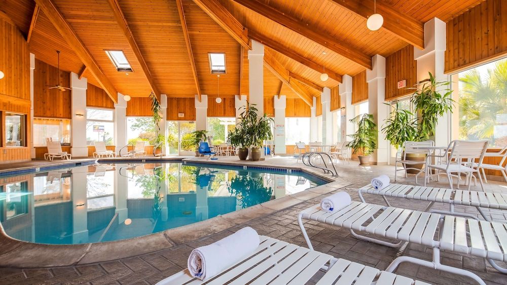 Best Western Plus Corning Inn 3 estrellas en Corning