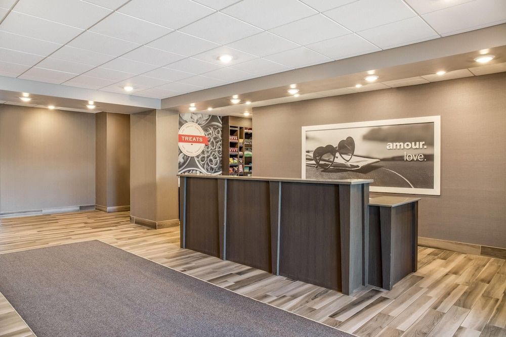 Ramada by Wyndham St. Paul AB 3