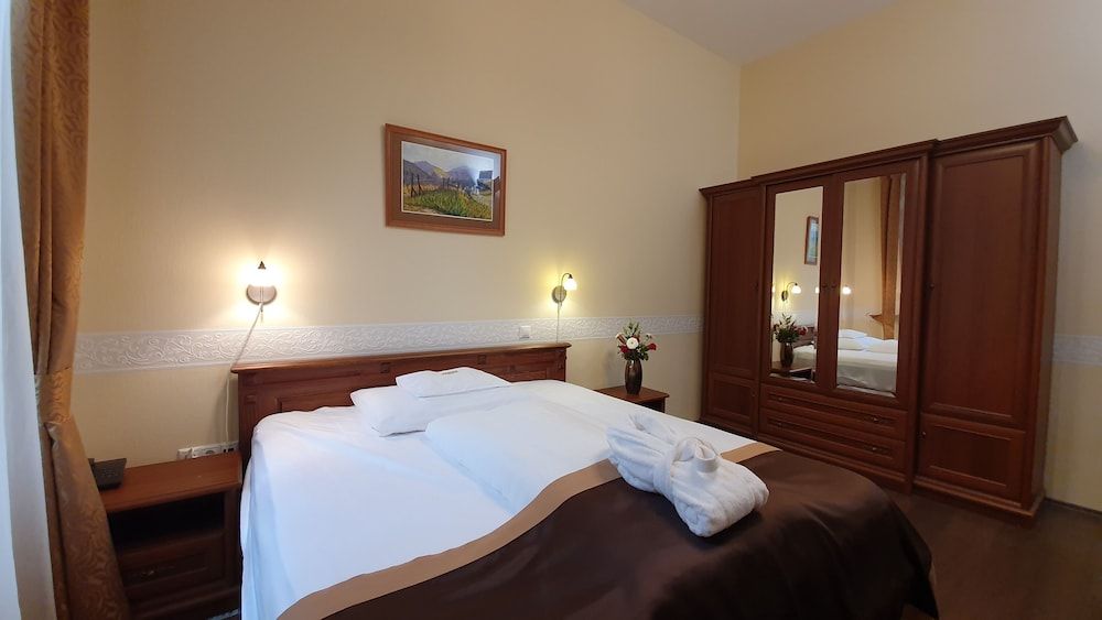 Főnix Wellness Resort 3