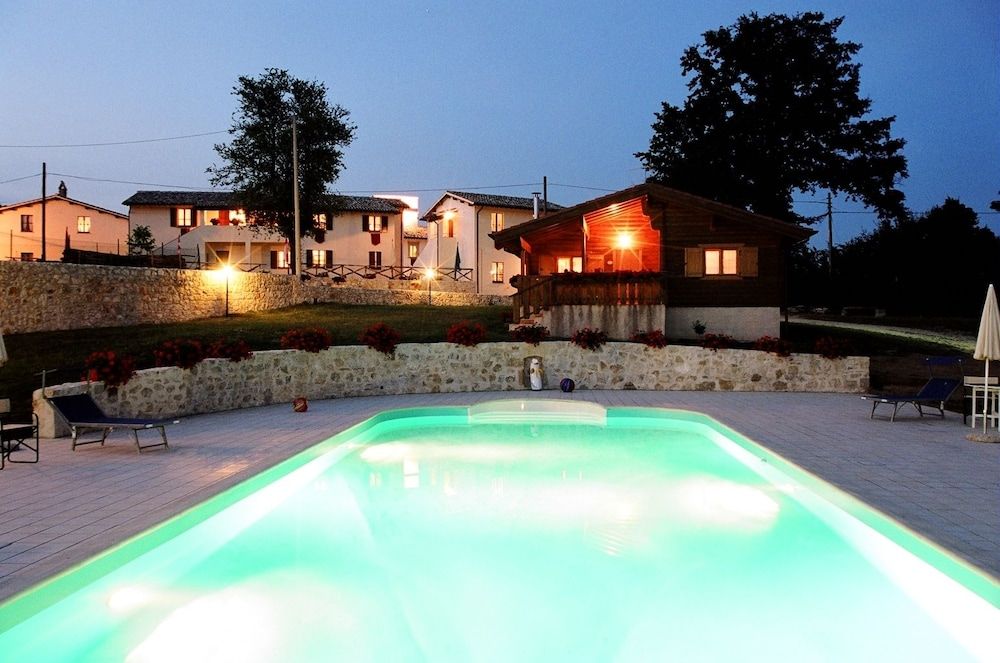 Agriturismo Castello Di Pupaggi -1 estrellas en Sellano