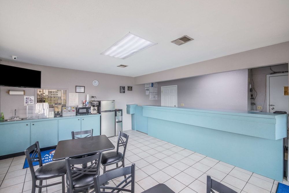 Americas Best Value Inn Giddings 3