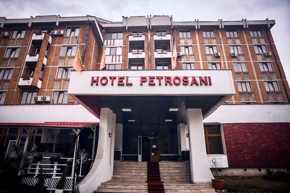 Petrosani Camere de Inchiriat - Hotel Petroshani srl 3 estrellas en Petroşani