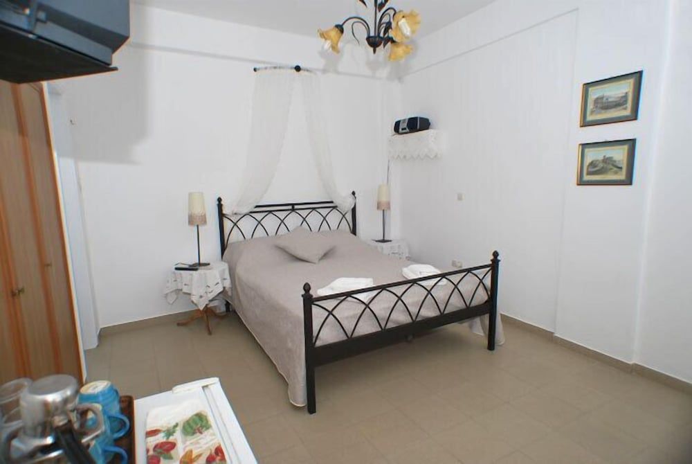 Pension Moschoula 3