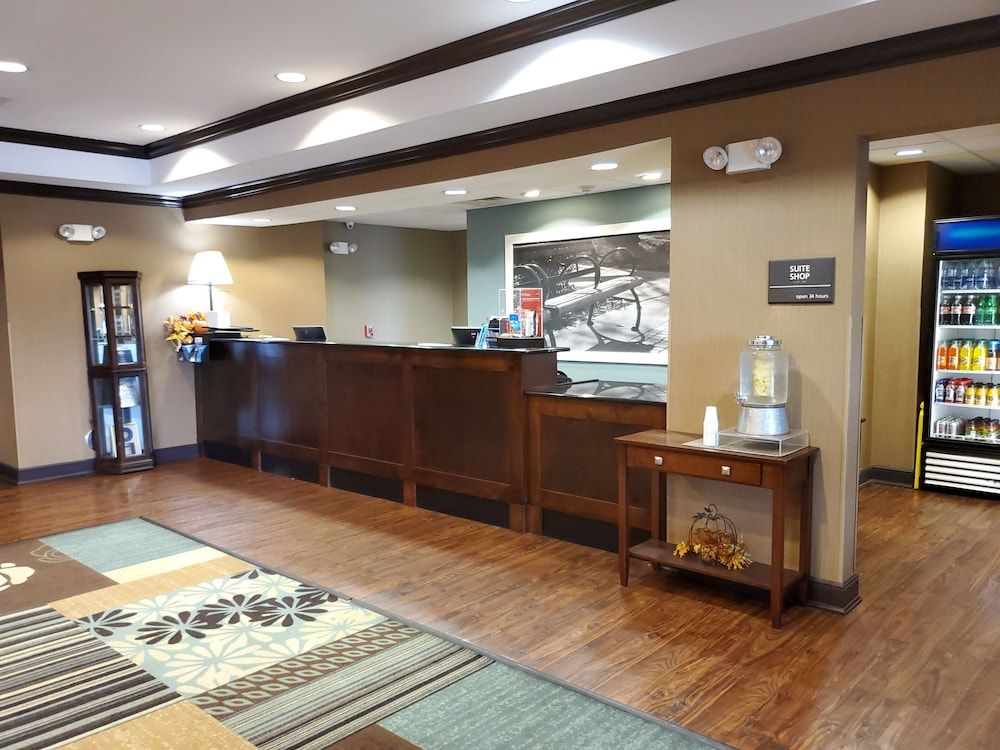 Hampton Inn Stow 3