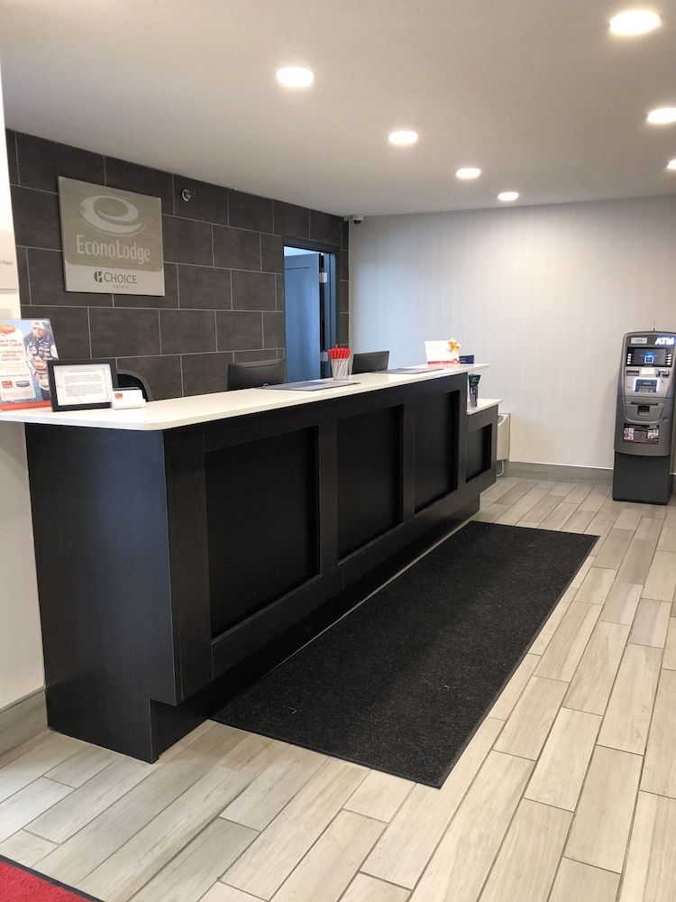 Travelodge by Wyndham Canton/Livonia Area, MI 2