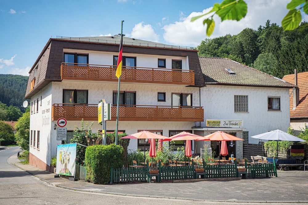 Gasthof Pension Zur Traube -1 estrellas en Finkenbach