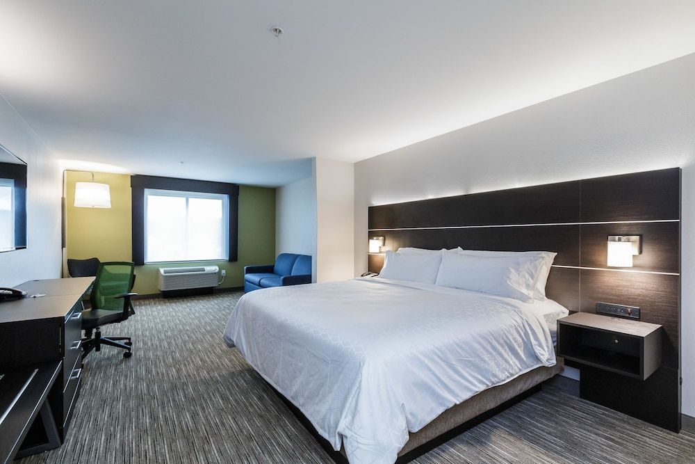 Holiday Inn Express & Suites - South Bend Casino  by IHG 2