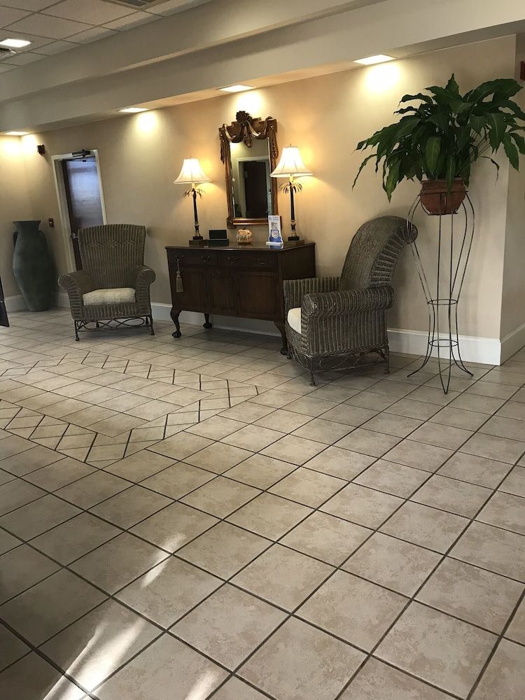 Days Inn by Wyndham Metter 3