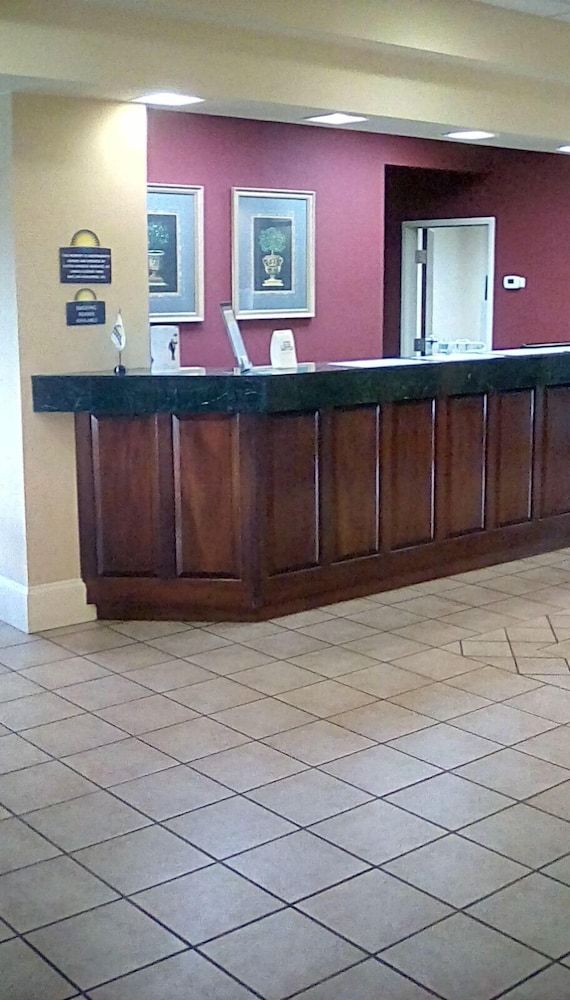 Days Inn by Wyndham Metter 2