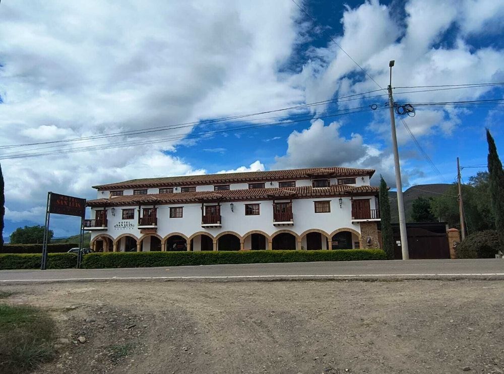 Hotel san luis NG 3 estrellas en Sáchica