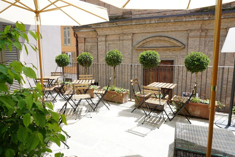 La Canonica – Charming apartments in Nizza Monferrato -1 estrelas em Nizza Monferrato