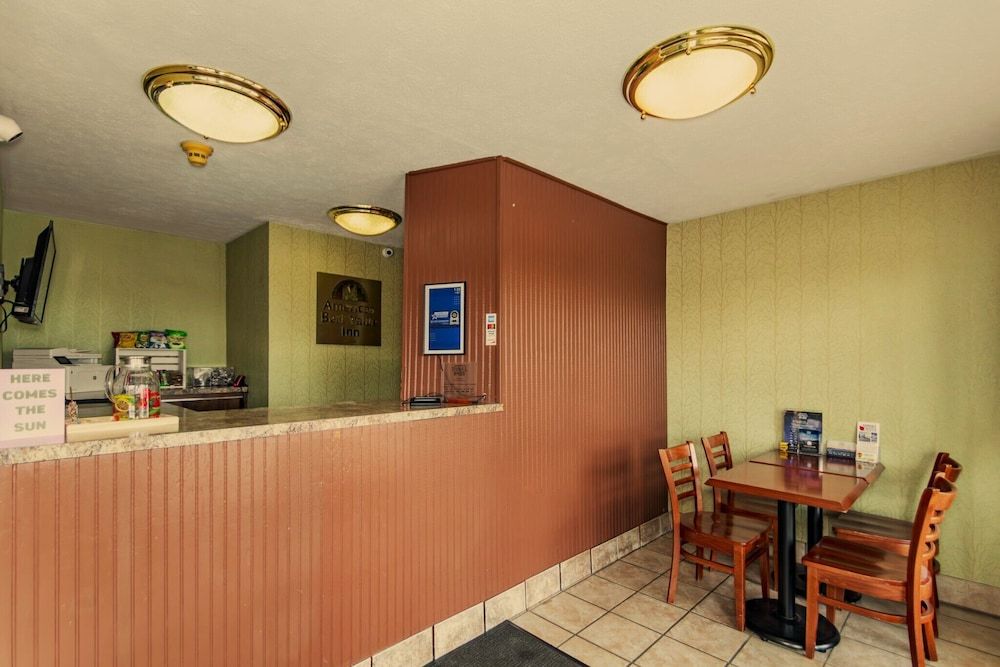 Americas Best Value Inn Austinburg 2