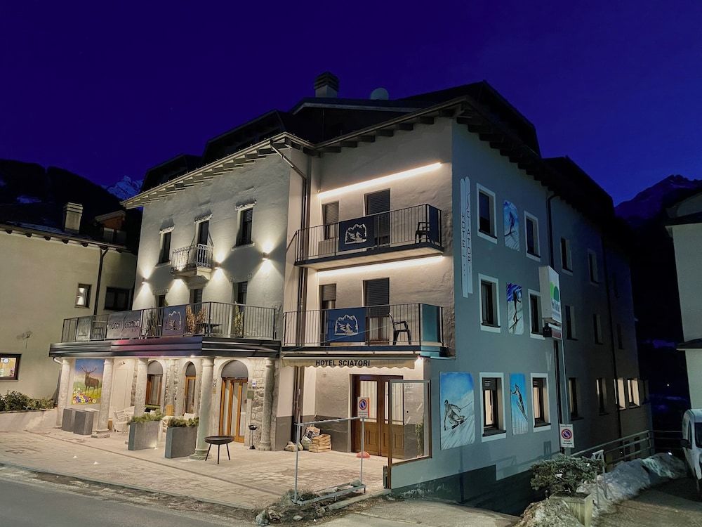 Hotel Sciatori 3 estrellas en Temù