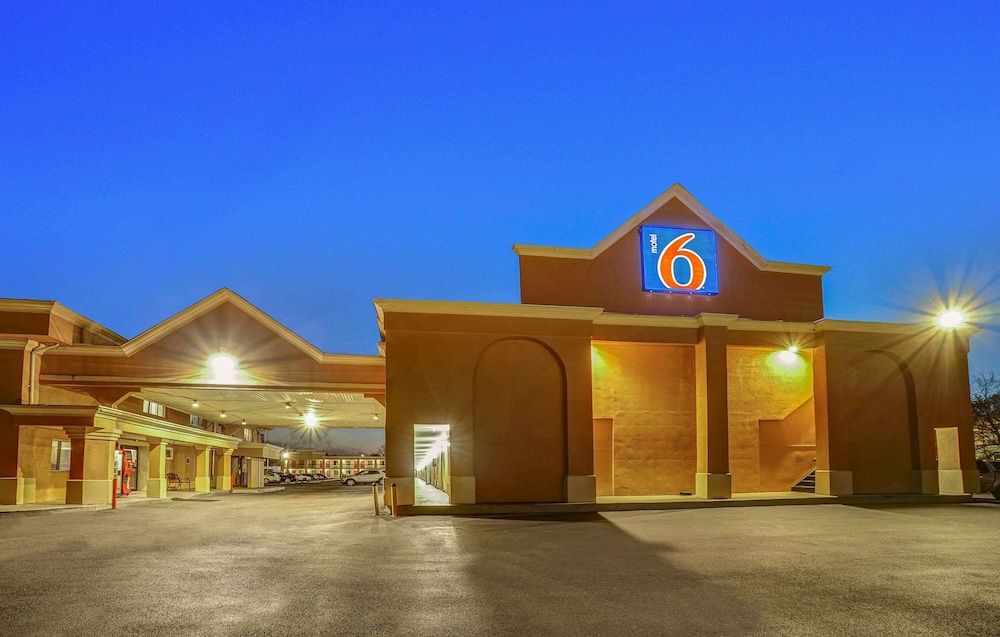 Motel 6 Lester, PA - Philadelphia Airport 2 estrelas em Lester