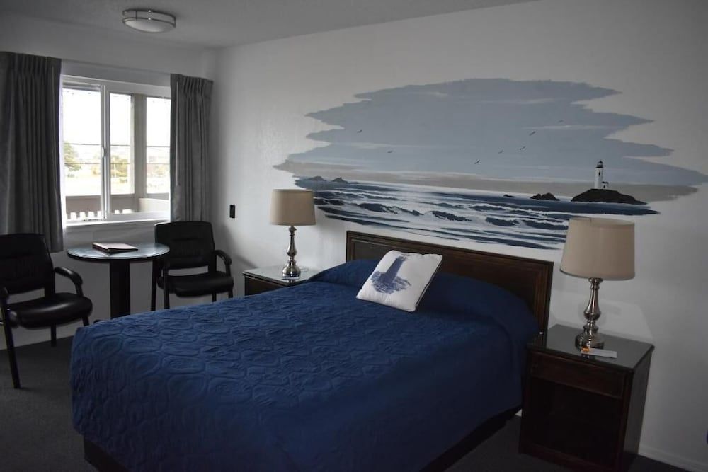 Lighthouse Cove Inn 3
