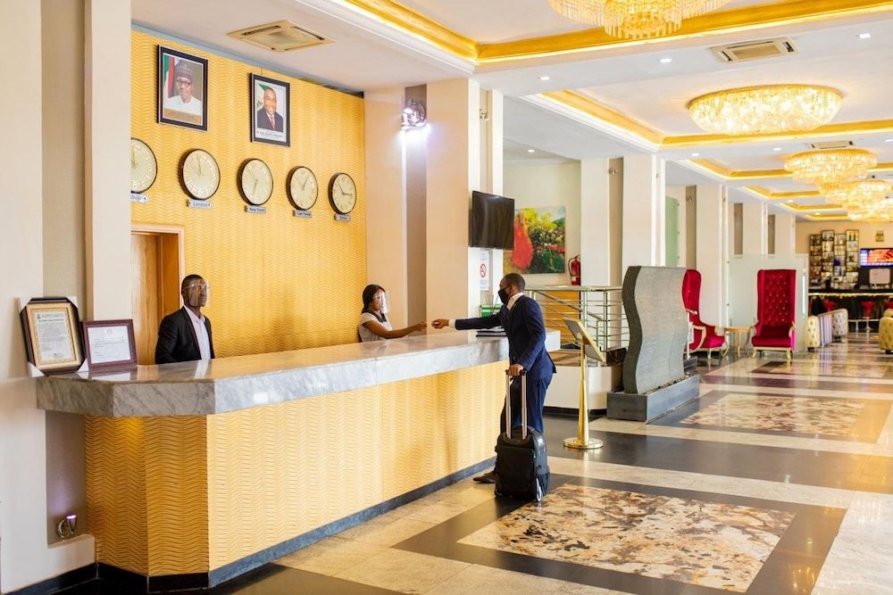 Hotel Sunshine 3