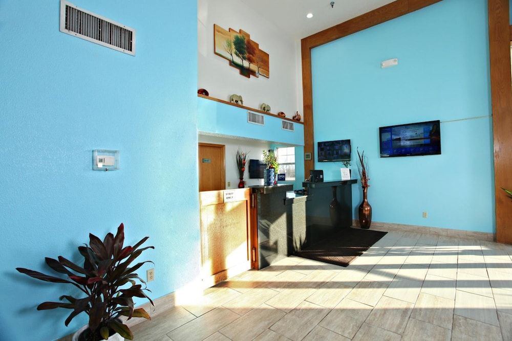 Coratel Inn & Suites By Jasper Newton 2