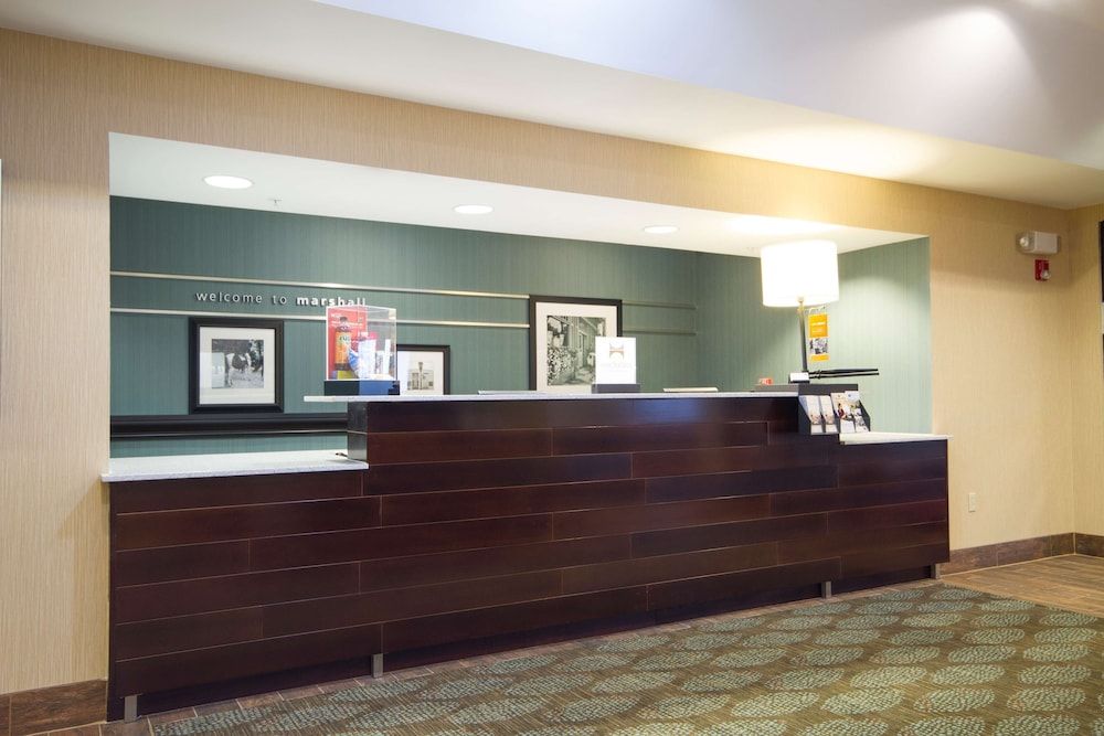 Hampton Inn Marshall 3