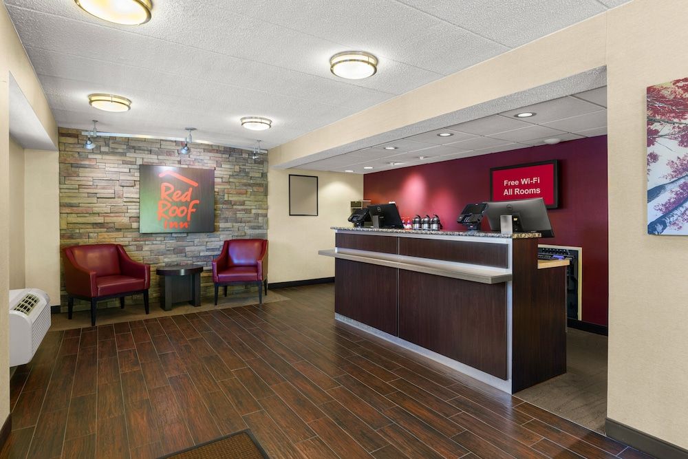 Red Roof Inn Salem 3