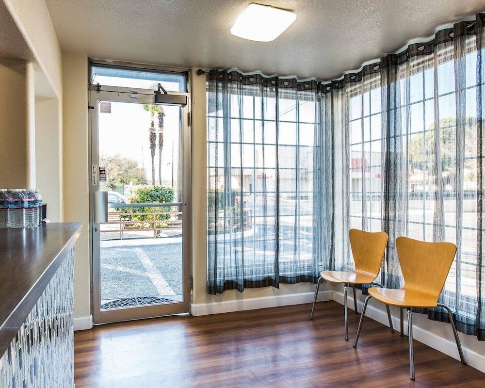 Rodeway Inn Downtown Hanford 3