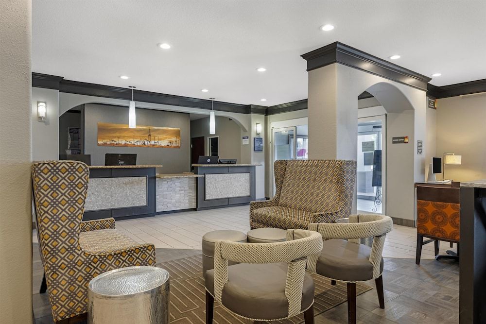 Best Western South Plains Inn & Suites 3