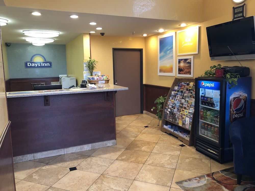 Days Inn by Wyndham Rio Rancho 2