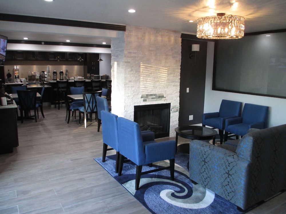 Best Western Plus Diamond Valley Inn 3