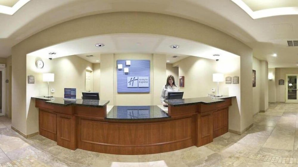 Holiday Inn Ex Ste Porterville by IHG 2