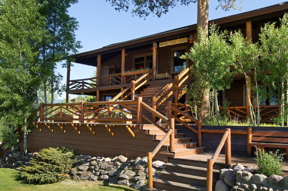 Grand Lake Lodge 2