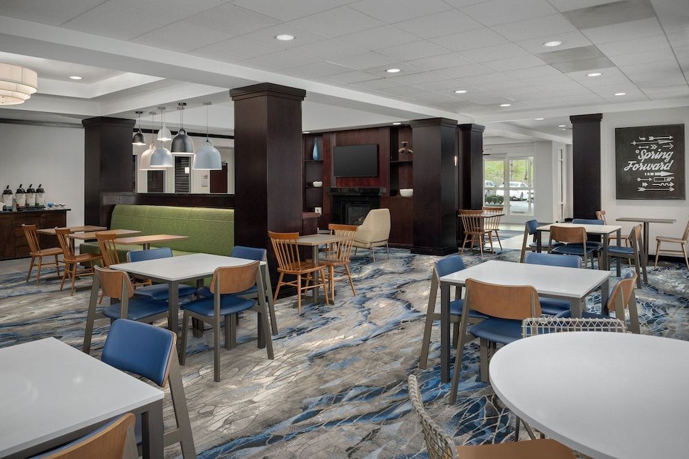 Fairfield by Marriott Inn & Suites Tacoma Puyallup 3