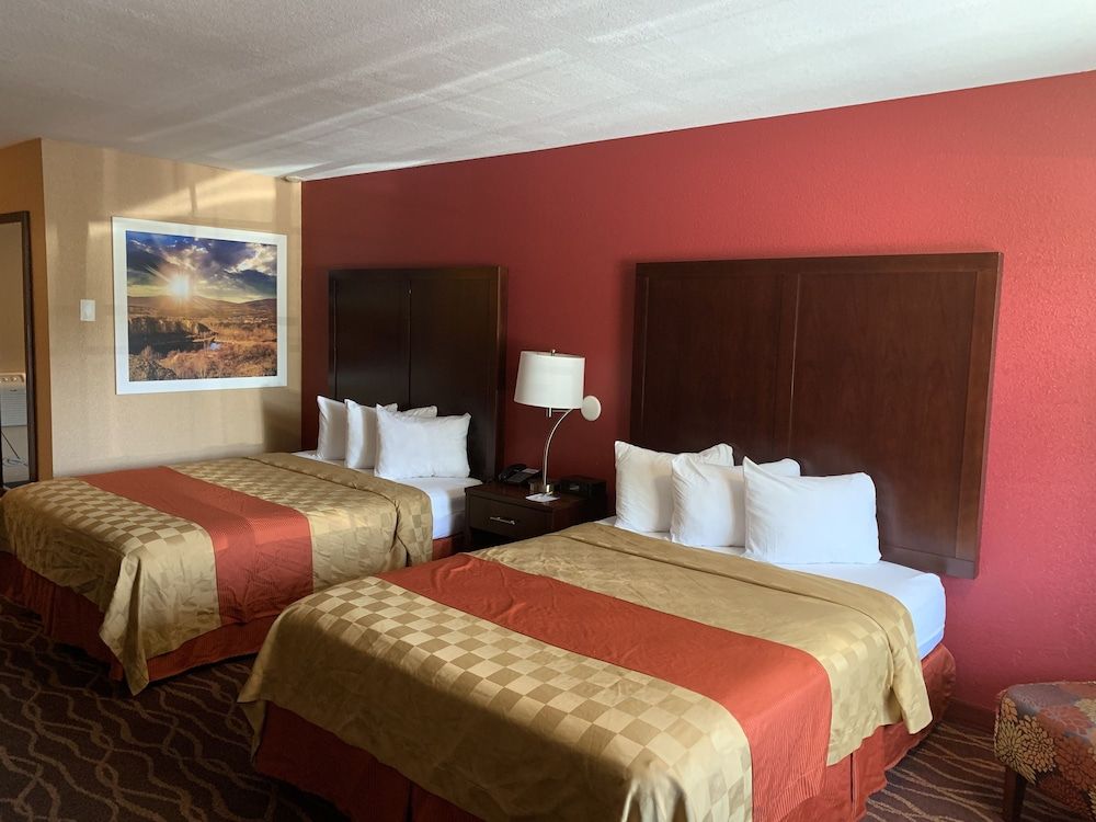 Rosewood Inn and Suites 2