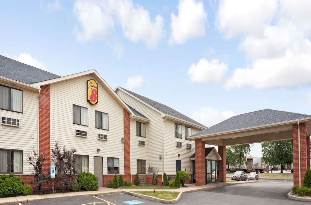 Super 8 by Wyndham Monee 2 estrellas en Monee