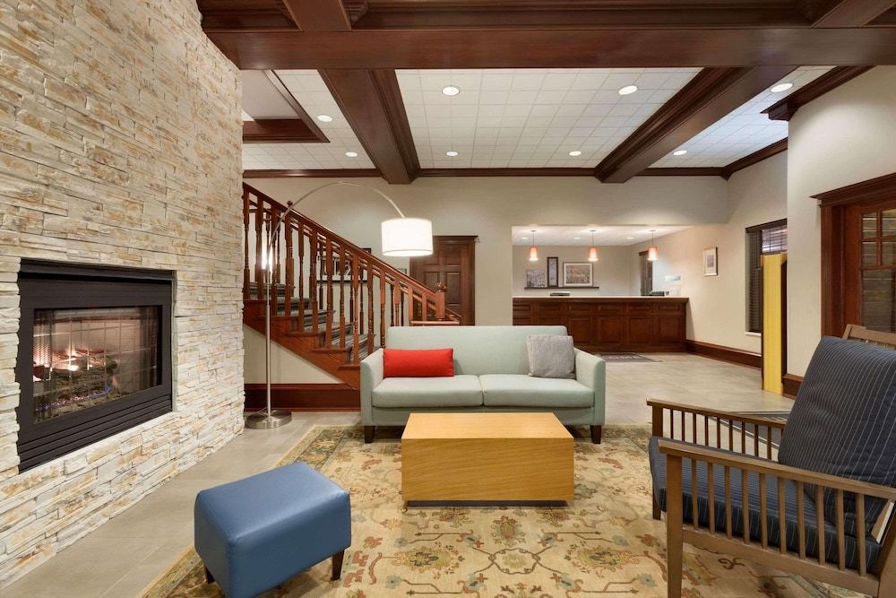Country Inn & Suites by Radisson, Wausau, WI 3