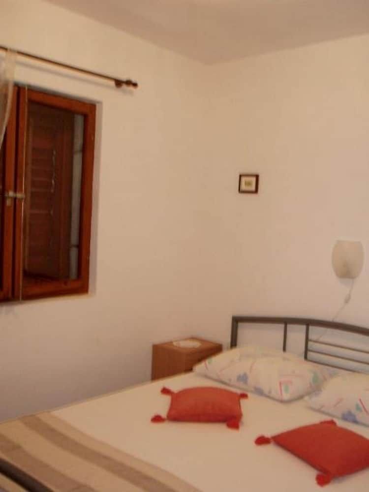 Apartments Desa 2