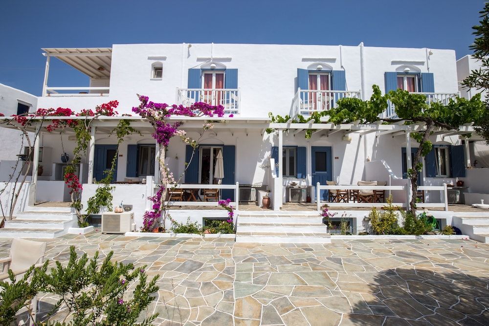 Pension Ageliki 2 estrellas en Platis Gialos Sifnos