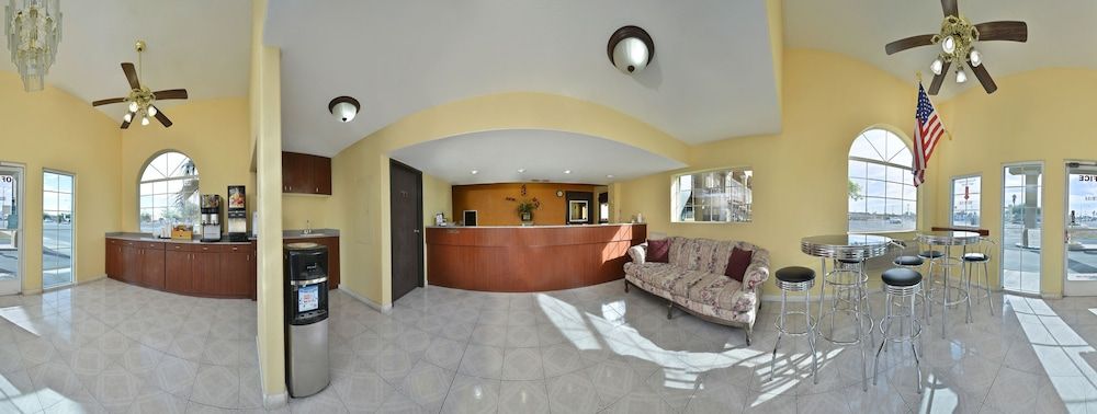 Days Inn by Wyndham El Centro 2